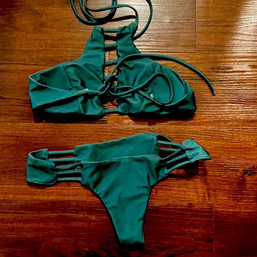 Tie Up Green Bikini With String Details - image 2